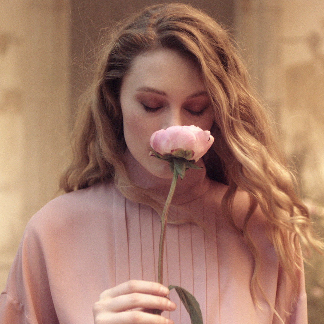 From Flowers to Fragrance: The Living Connection Between Ceremony Flowers and Ceremony In Bloom